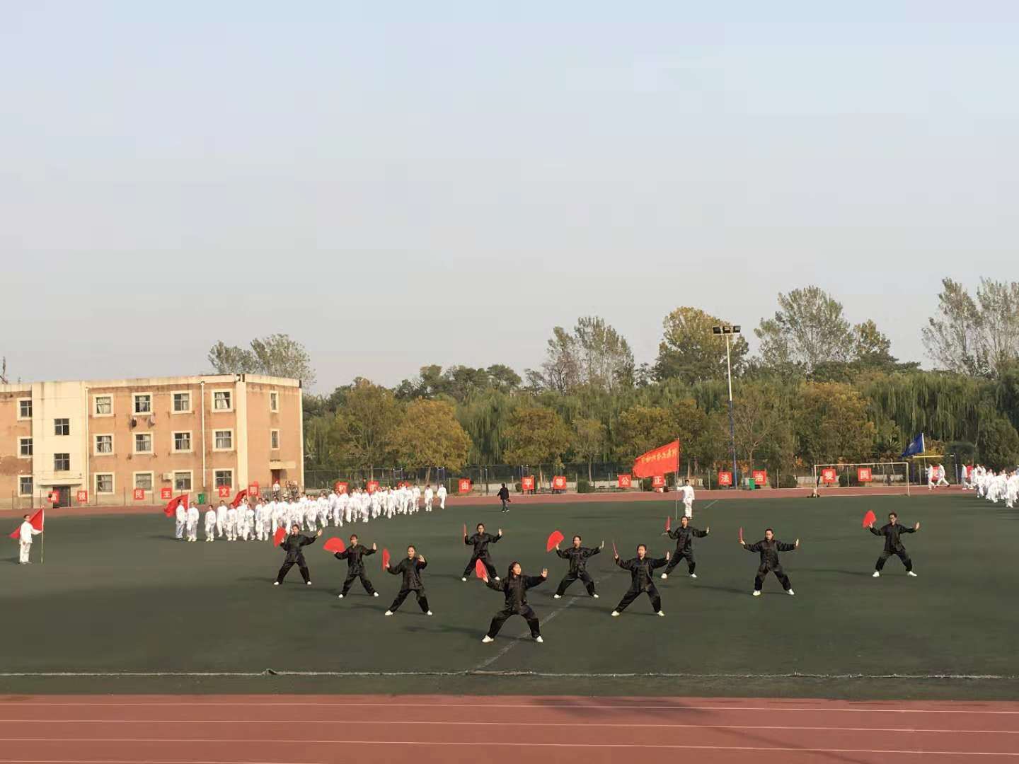 18A23